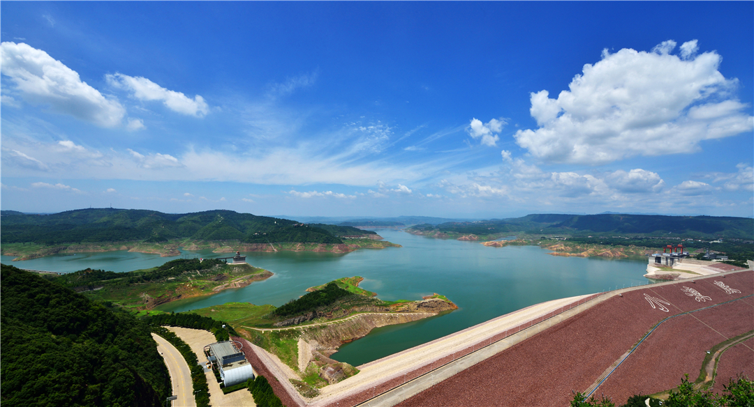 洛阳黄河小浪底风景区.jpg